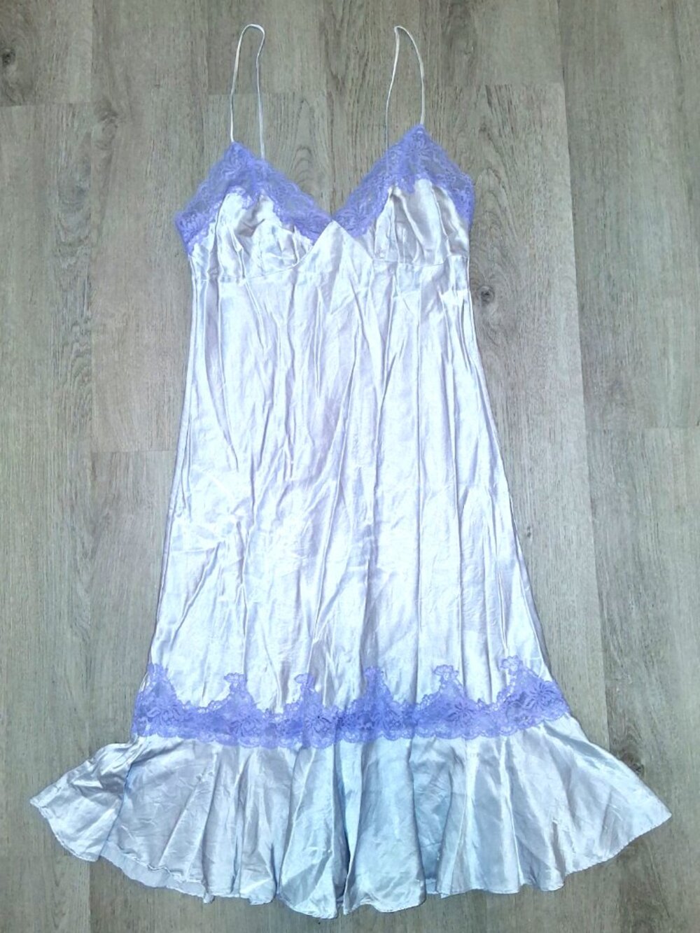 Vintage Victoria's Secret 100% Silk Purple Lace Nightgown Slip Dress Chemise S